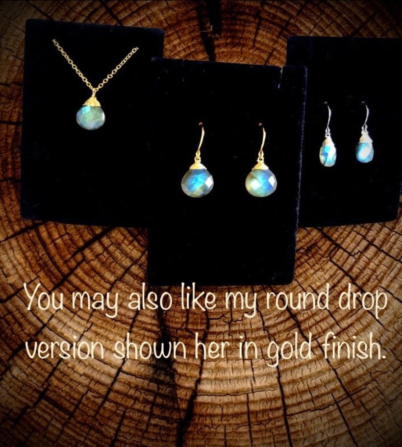 GORGEOUS AAA Labradorite dangle drop earrings necklace // Amazing strong blue flash top quality gemstones // Handmade with love in Hawaii //