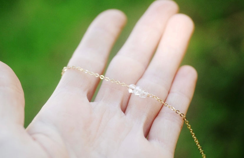 Herkimer Diamond necklace handmade in Hawaii with love 💖 Deligthful petite row of sparkling AAA Grade semiprecious gemstones conflict free diamond alternative ✨
