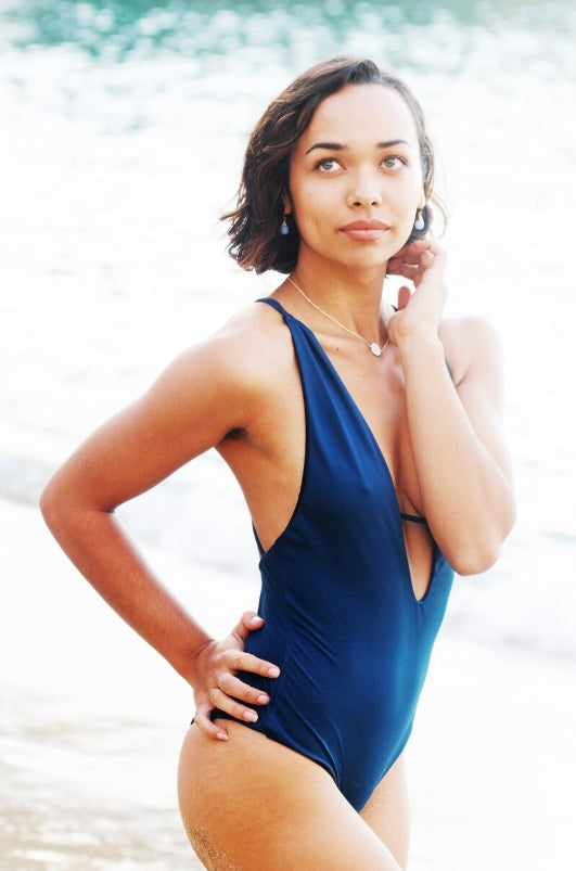 Shiva Shell & Rainbow Moonstone necklace // Eye of Shiva shell // For Protection // Wire wrapped jewelry//  Handmade in Hawaii with love //