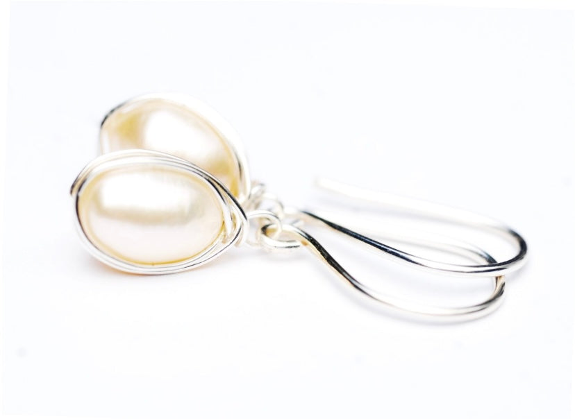 Fresh water pearl jewelry π«Άπβ¨ Handmade in Hawaii with love π