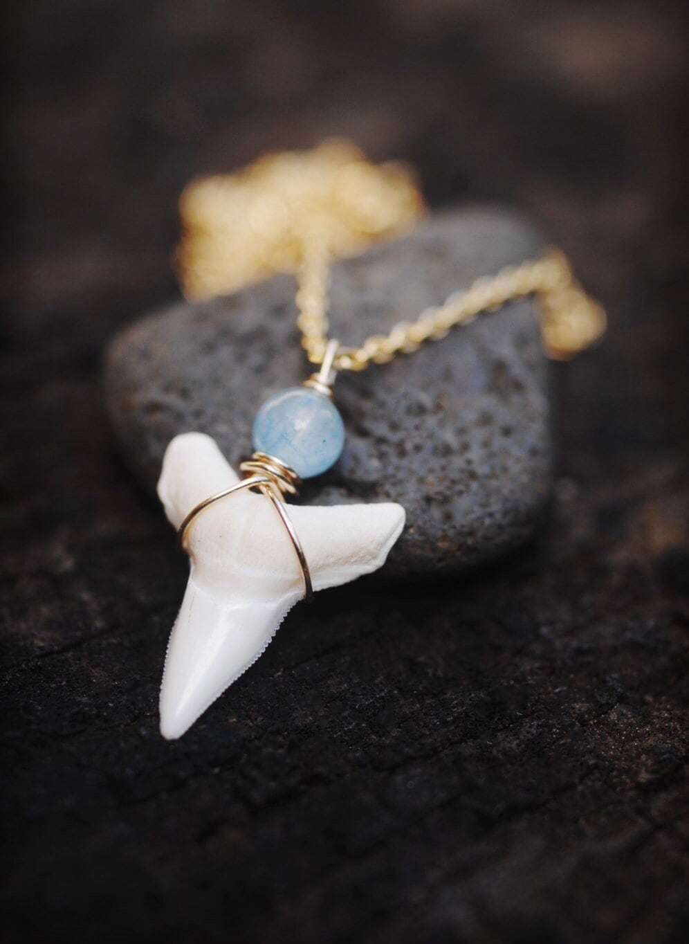 MANO Shark tooth earrings with Moonstone, Aquamarine or Labradorite // Wire wrapped jewelry // Handmade in Hawaii with love //