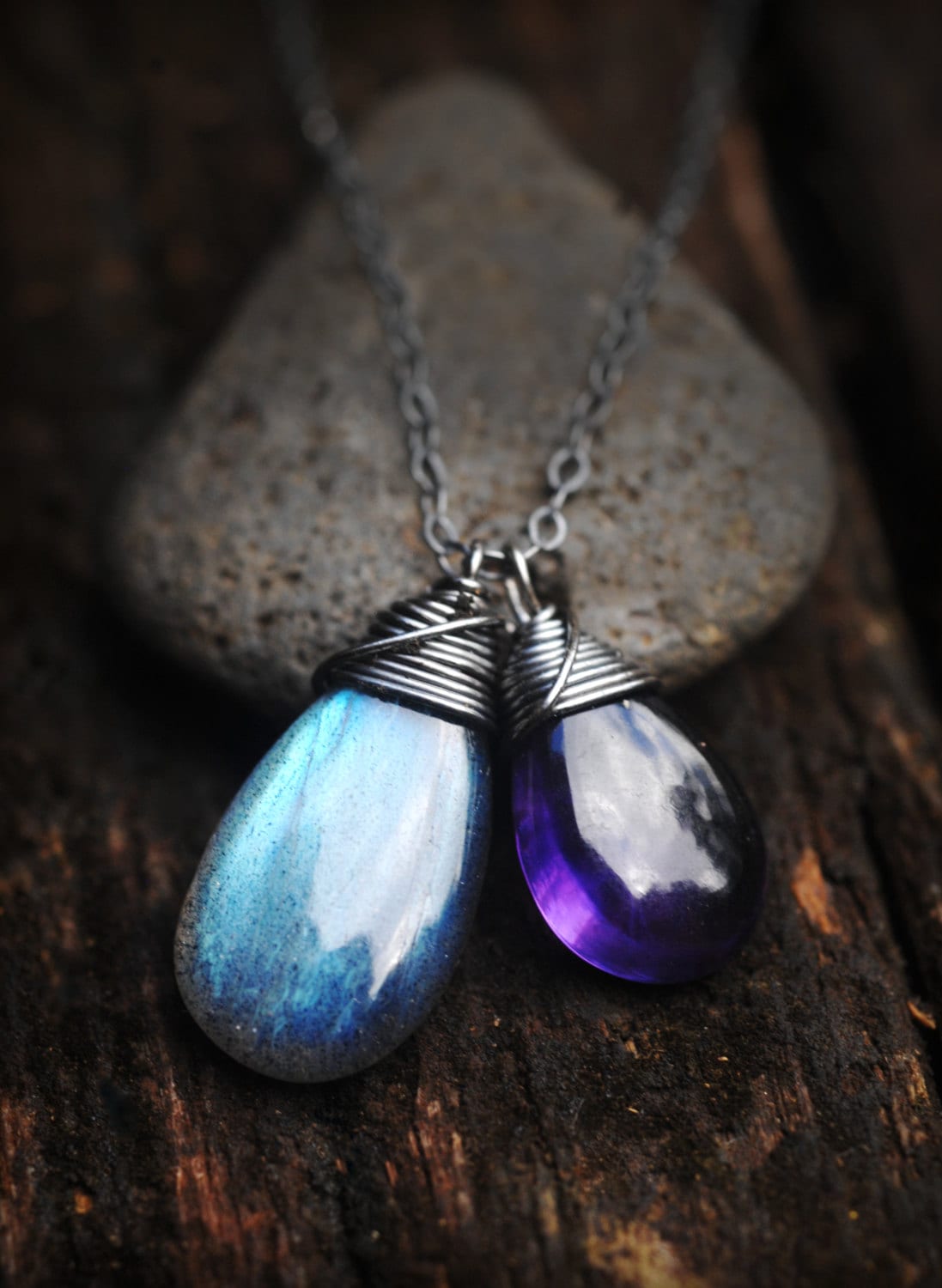 Stunning Labradorite and Amethyst necklace // AMAZING Glowing & Sparkling VERY UNIQUE gemstones // Boho // Wire wrapped jewelry // Handmade in Hawaii //