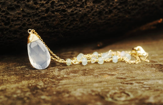 DELIGHTFUL Icy Moonstone drop necklace // Glowing AAA gemstone // Wire wrapped jewelry // Made in Hawaii with love //