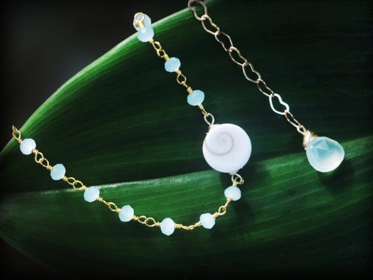 GORGEOUS Aqua Chalcedony bracelet with eye if shiva shell // Glowing Aqua Chalcedony AAA gemstone // Wire wrapped jewelry // Made in Hawaii with love //