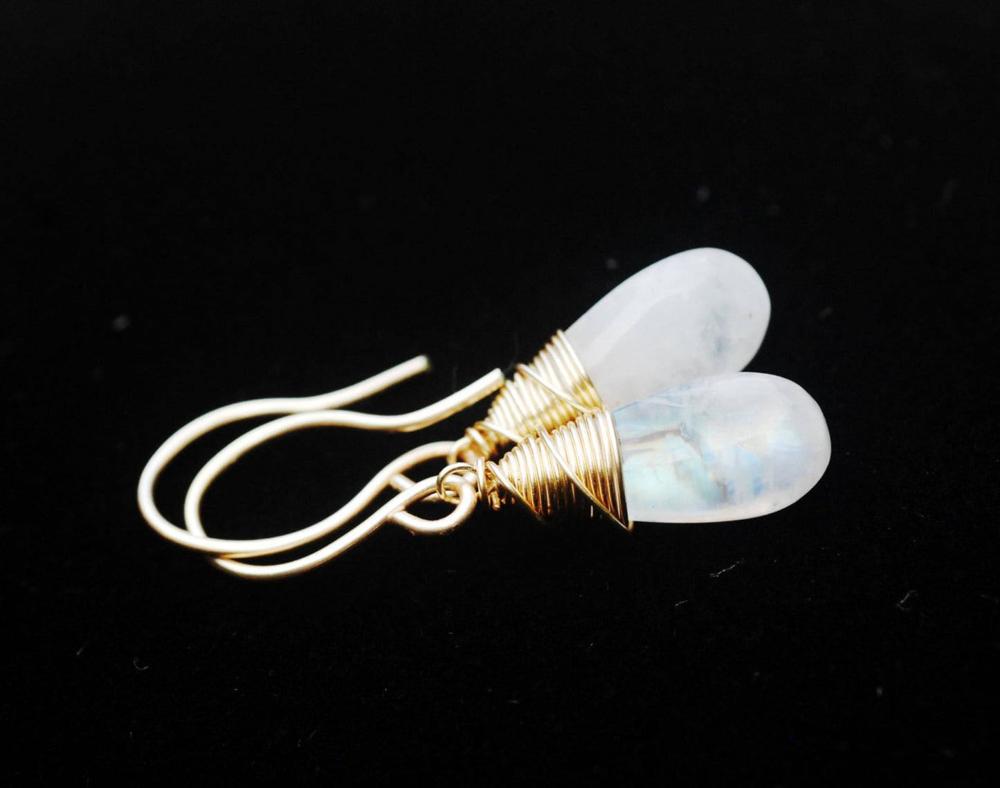 STUNNING Moonstone dangle earrings // AMAZING, AAA, blue flash, Rainbow Moonstone // Wire wrapped Jewelry // Lovingly handmade in Hawaii //