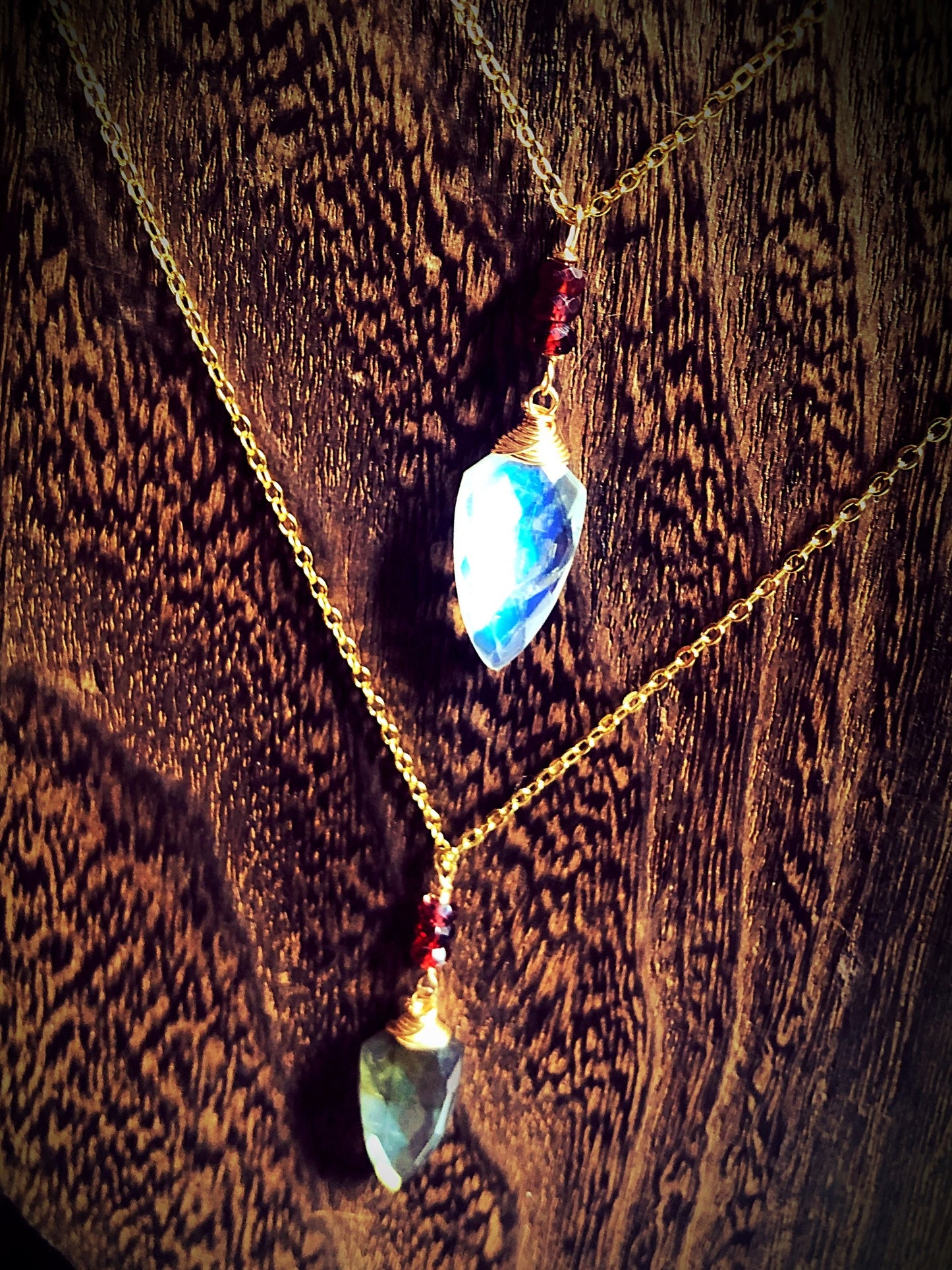 Amazing AAA Rainbow MoonStone & Labradorite Arrowhead Necklace // Red garnet petite stones // Handmade in Hawaii with love //