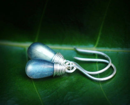 WONDERFUL Blue flash Labradorite drop necklace //  AMAZING AAA Blue Flash gemstones // Wire wrapped jewelry // Lovingly Handmade in Hawaii //