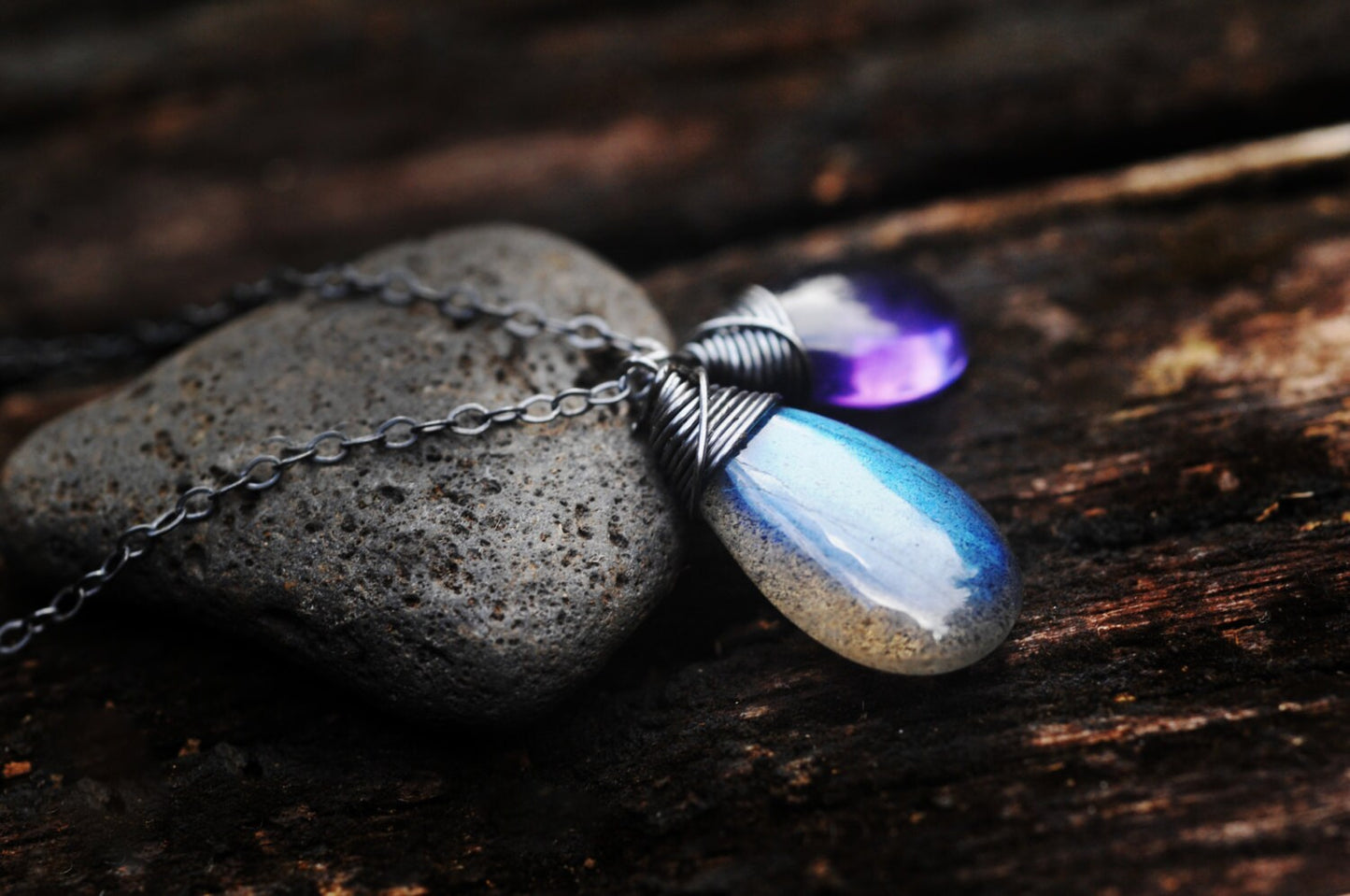 Stunning Labradorite and Amethyst necklace //  AMAZING Glowing & Sparkling VERY UNIQUE gemstones // Boho // Wire wrapped jewelry // Handmade in Hawaii //